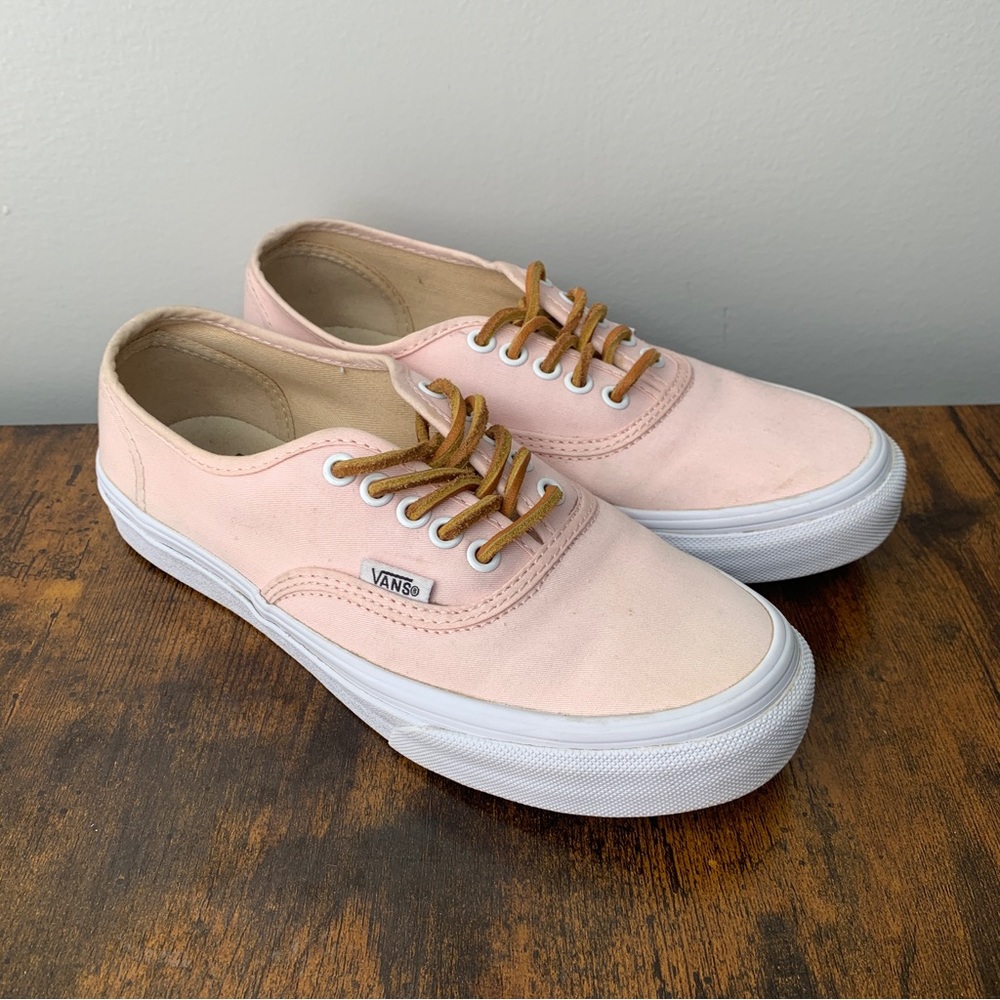 Vans Off The Wall Low Womens Size 5.5 Pink White Shoes Sneakers Skate Lace Up